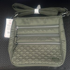 Lug Breezer crossbody in olive green NWT!